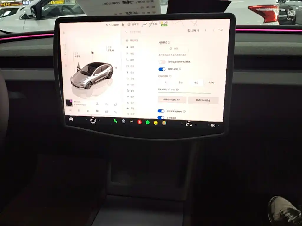 Tesla Model 3 — миниатюра 13