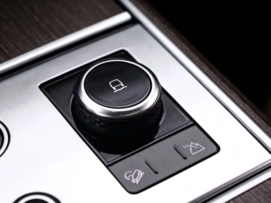 Land Rover Range Rover — миниатюра 11
