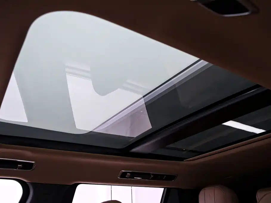 Land Rover Range Rover — миниатюра 12