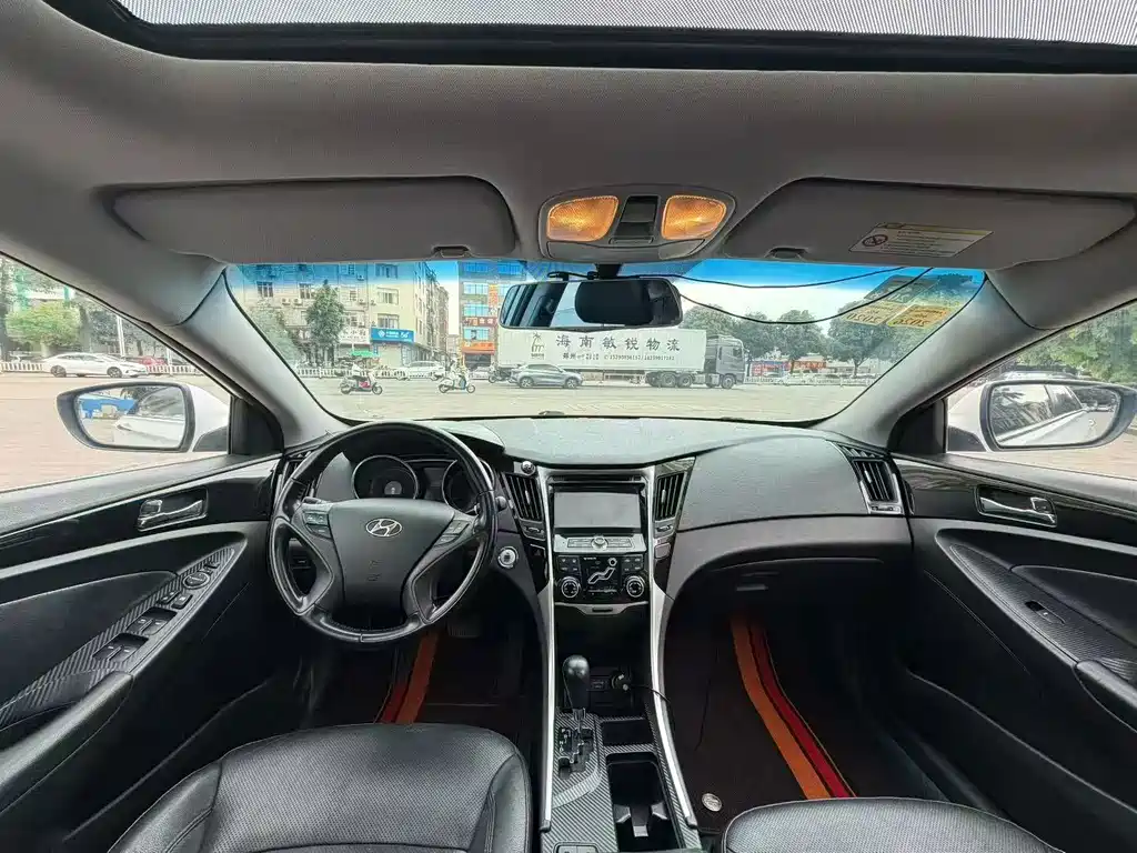 Hyundai Sonata — миниатюра 8