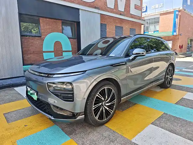 2024 Xpeng G9