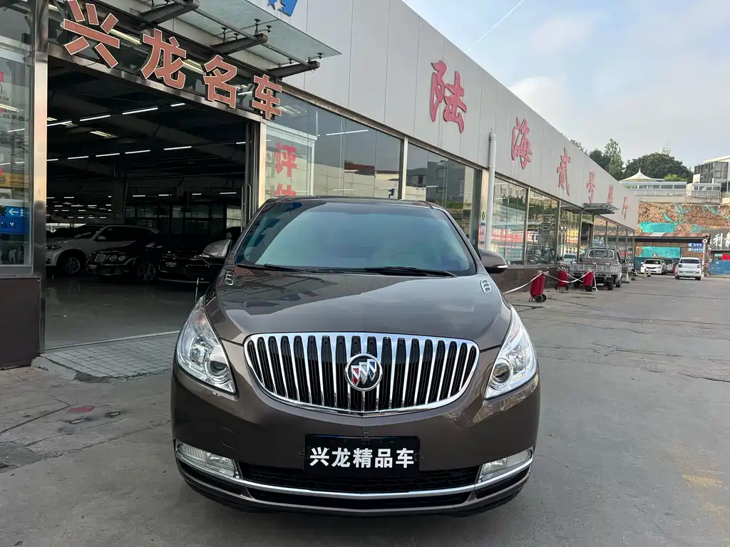 Buick GL8 2013 2.4L CT Luxury Comfort