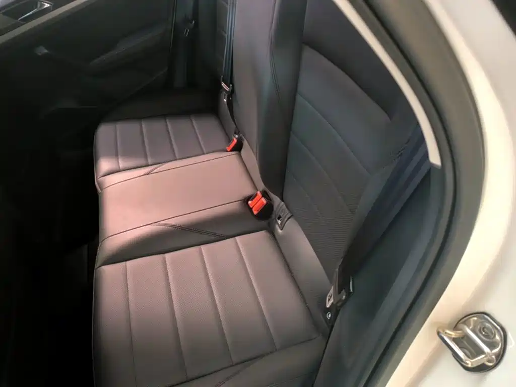 Volkswagen Lavida — миниатюра 17
