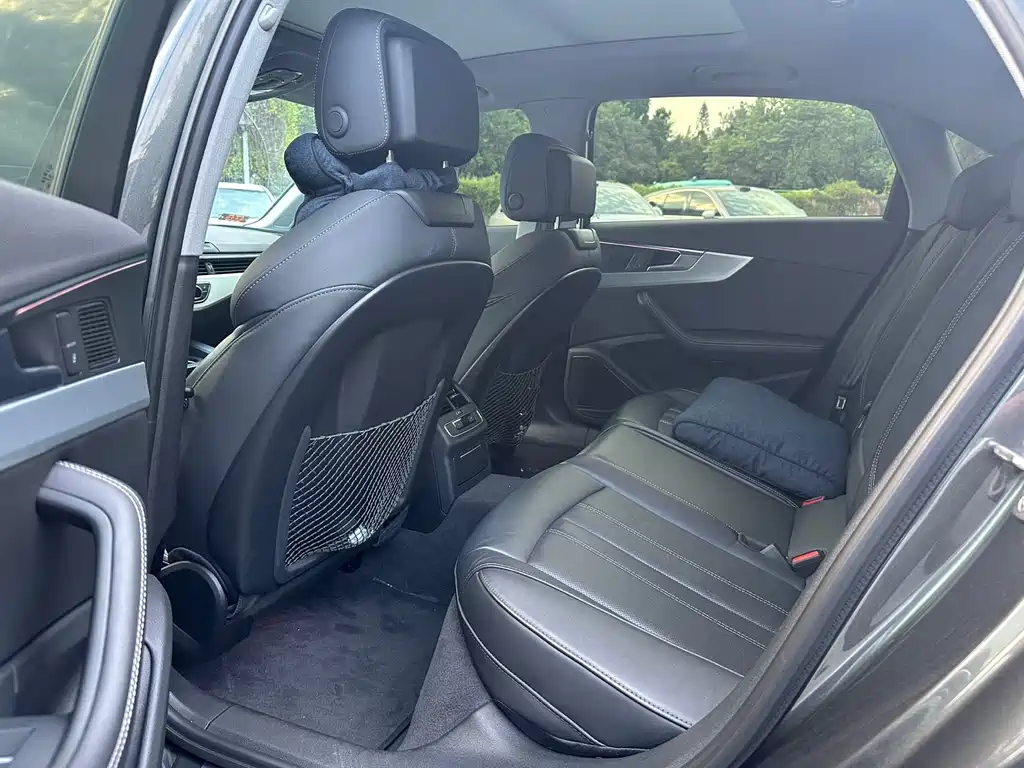 Audi A4L — миниатюра 4