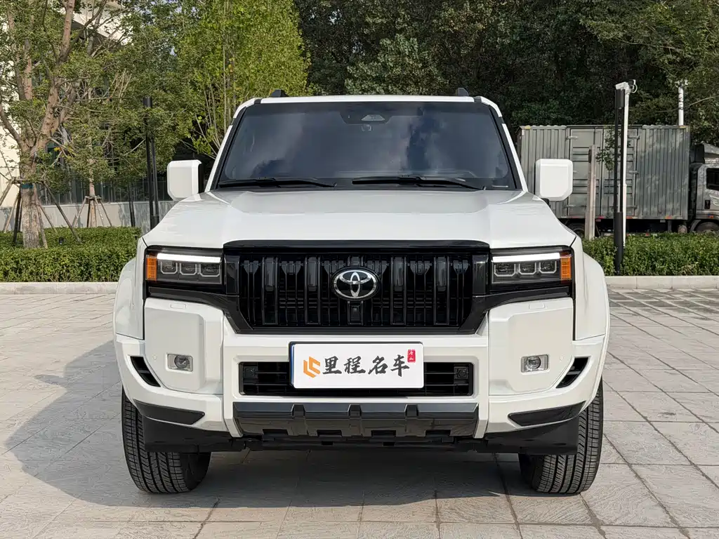 Toyota Prado — миниатюра 2