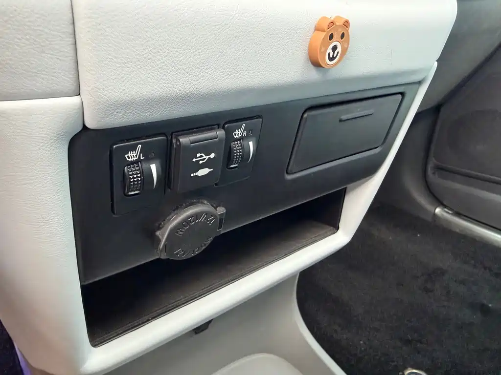 Toyota Sienna — миниатюра 13
