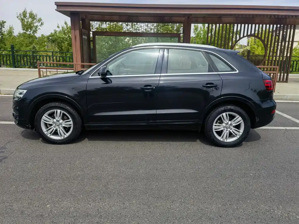 Audi Q3 2013 35 TFSI quattro