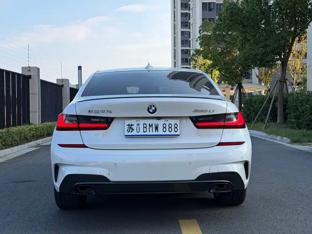 BMW 3 Series — миниатюра 8