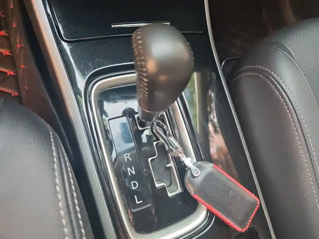 Mitsubishi Outlander — миниатюра 10