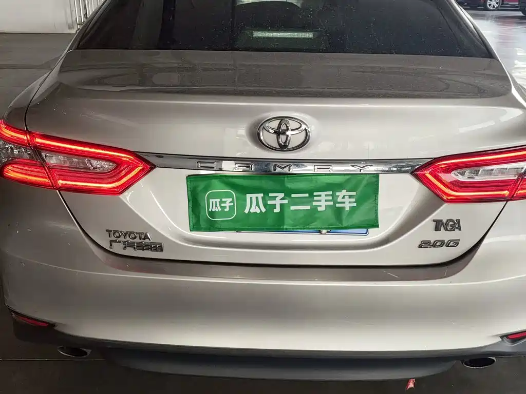 Toyota Camry — миниатюра 6