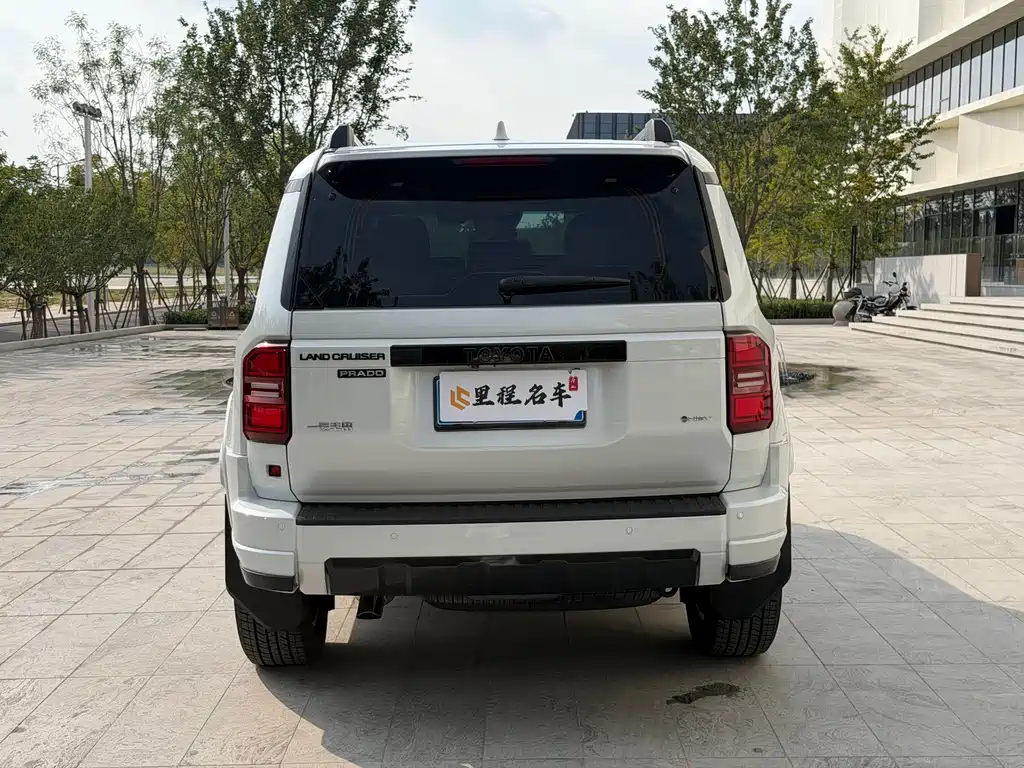 Toyota Prado — миниатюра 6