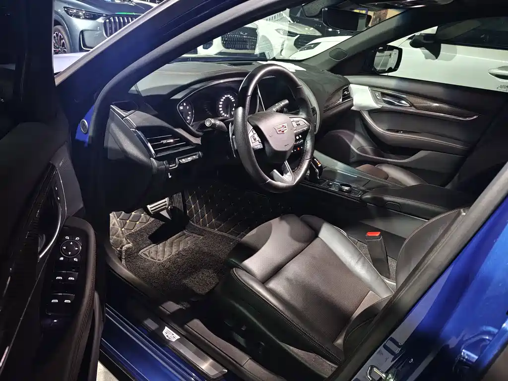 Cadillac CT5 — миниатюра 4