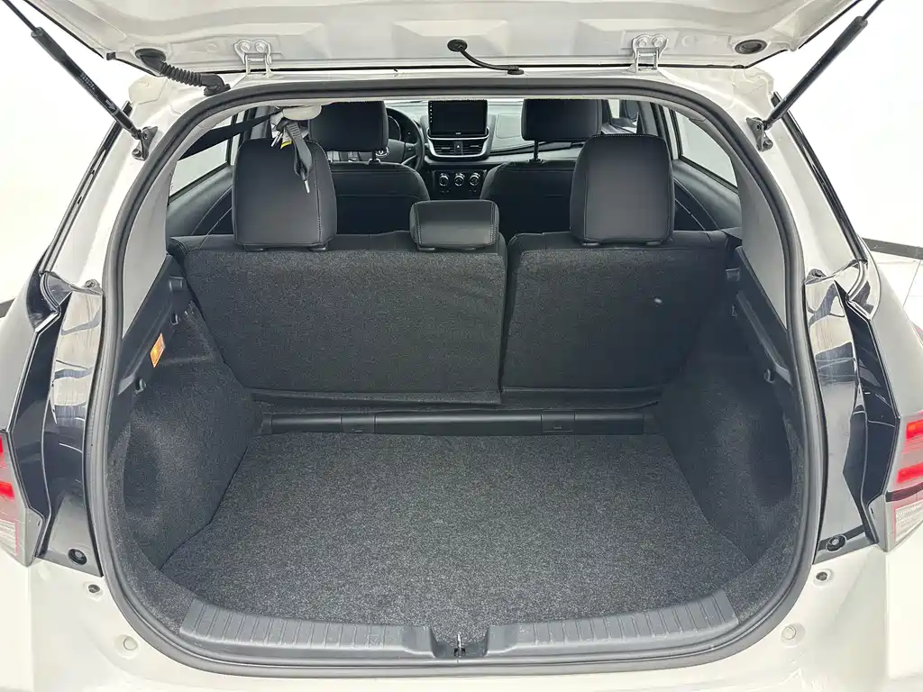 Toyota Yaris L — миниатюра 15