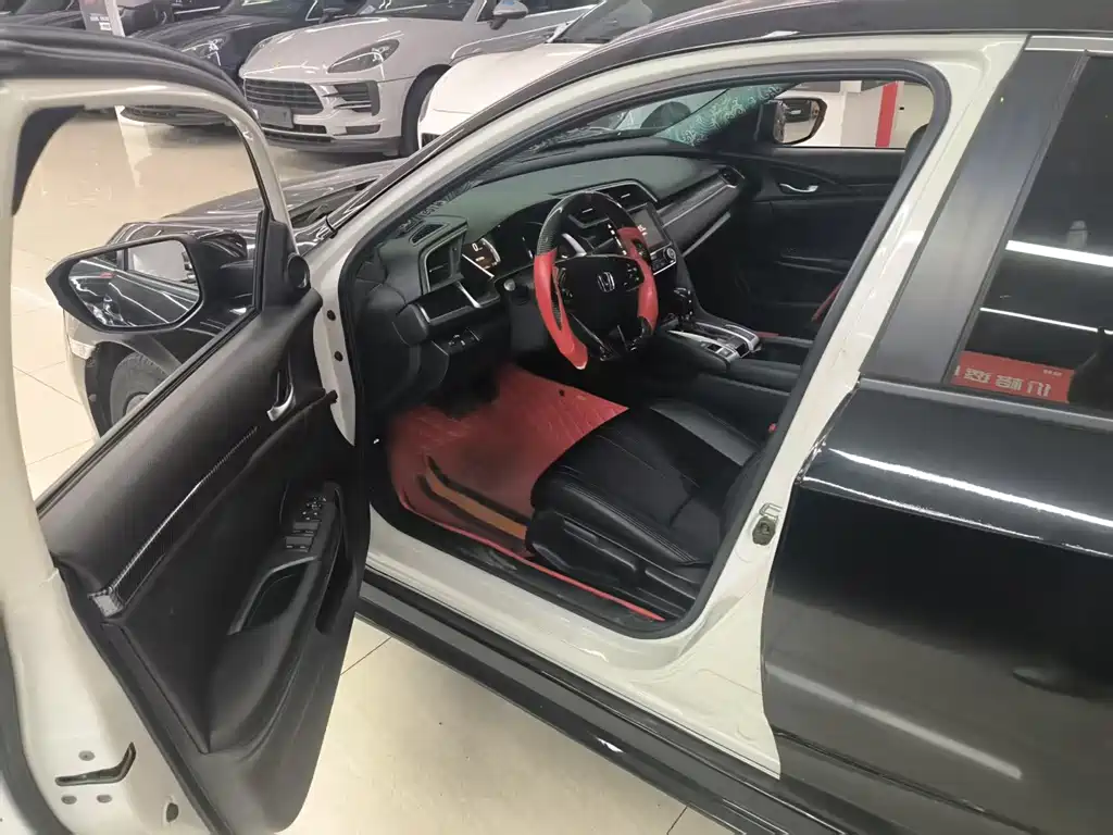 Honda Civic — миниатюра 4