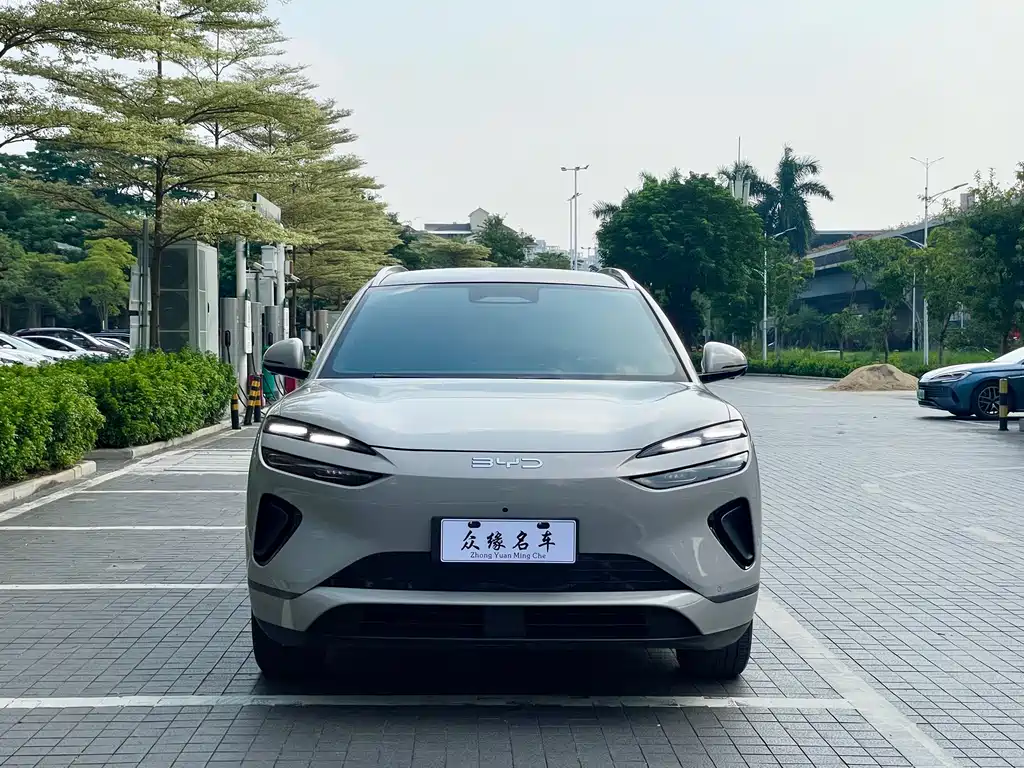 BYD Sealion 06 — миниатюра 2
