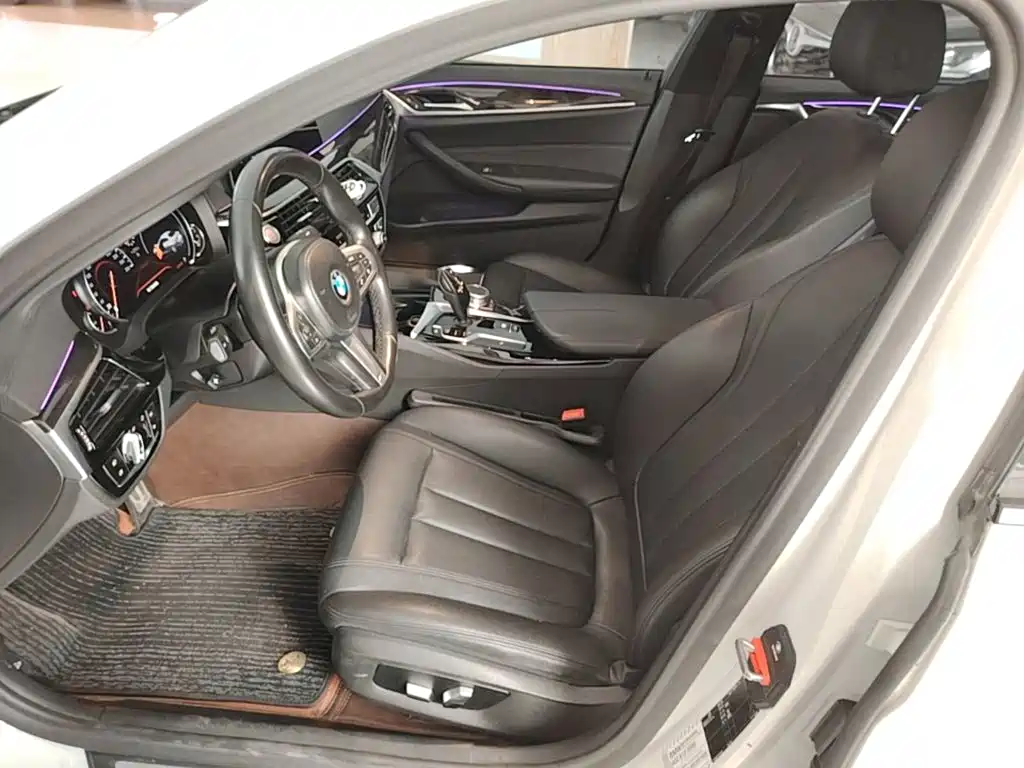 BMW 5 Series — миниатюра 15