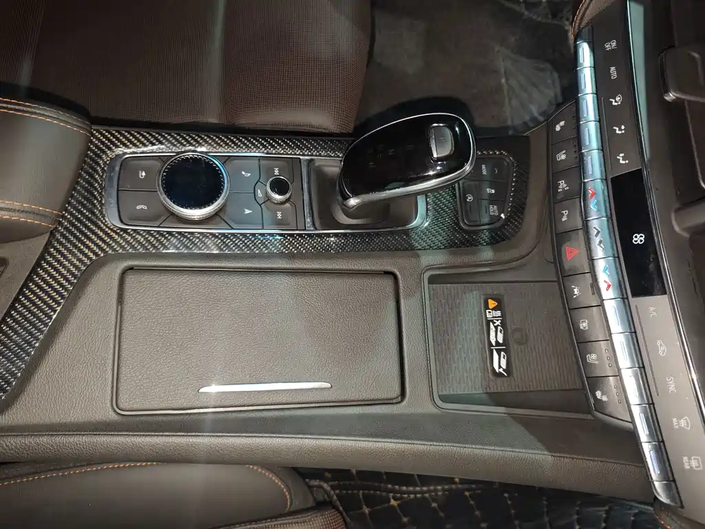 Cadillac CT5 — миниатюра 13