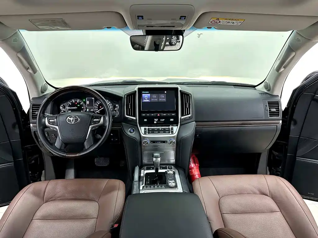 Toyota Land Cruiser — миниатюра 11