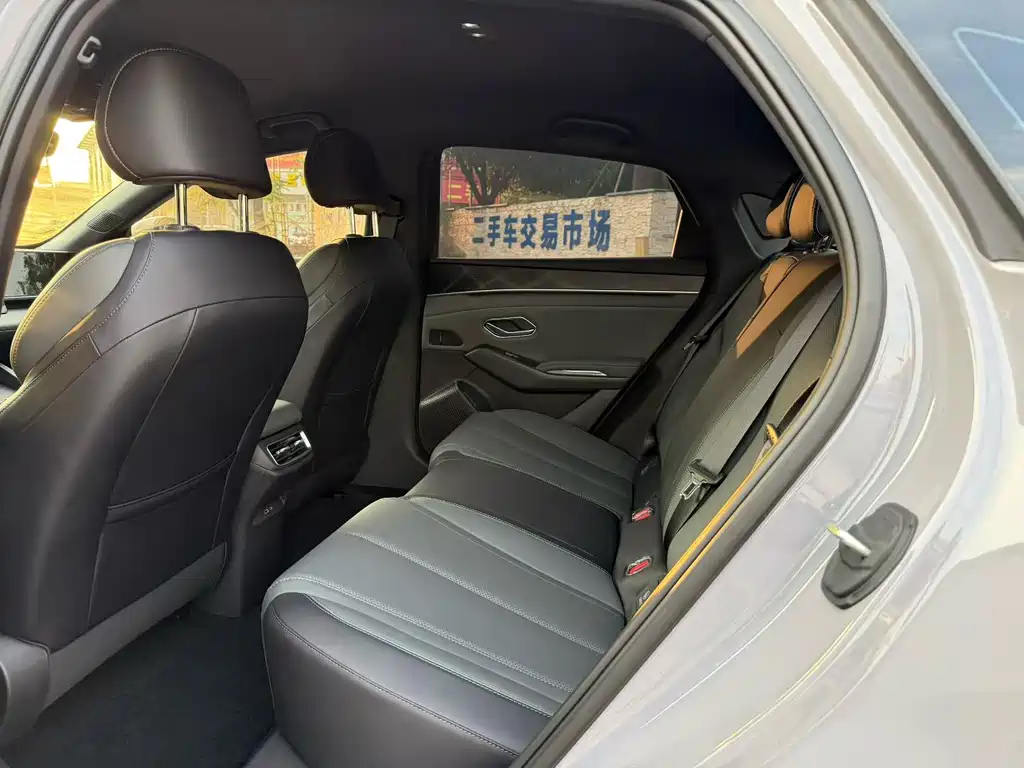 BYD Qin L — миниатюра 8