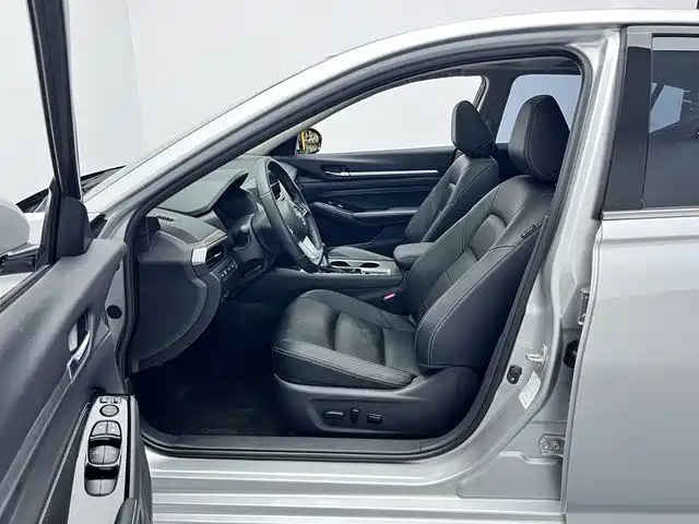 Nissan Teana — миниатюра 12