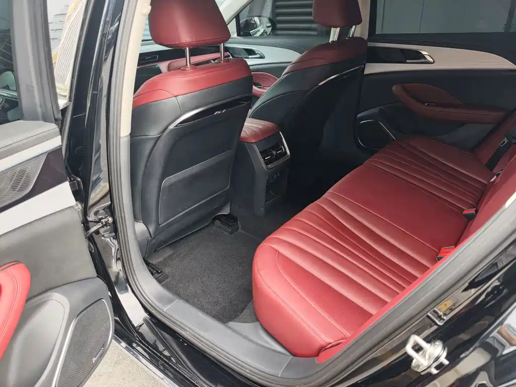 Hongqi Hongqi H5 — миниатюра 9