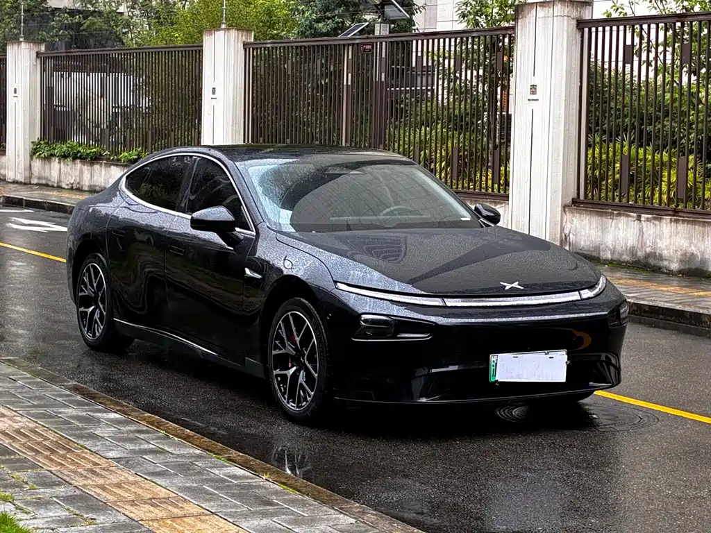 XPeng P7 — миниатюра 3