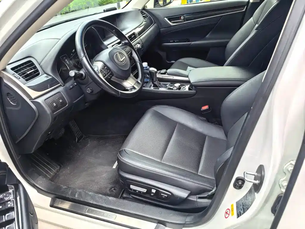 Lexus GS — миниатюра 2