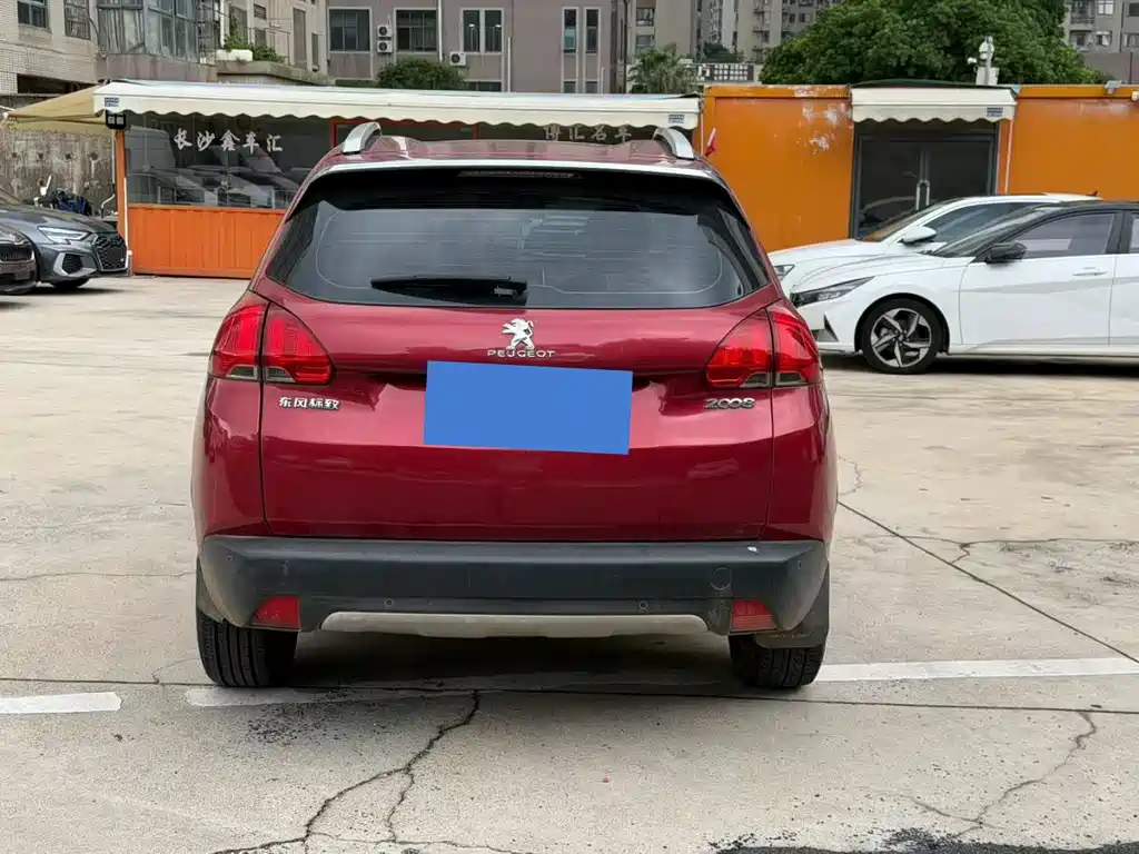 Peugeot 2008 — миниатюра 8