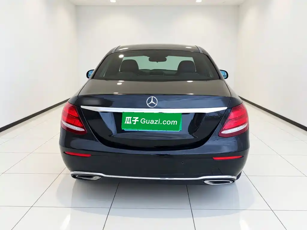 Mercedes-Benz E-Class — миниатюра 5