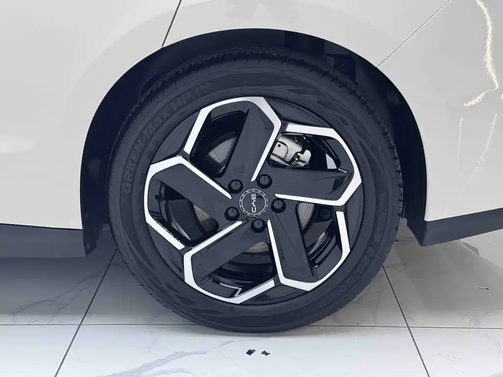 BYD Seal 06 — миниатюра 6