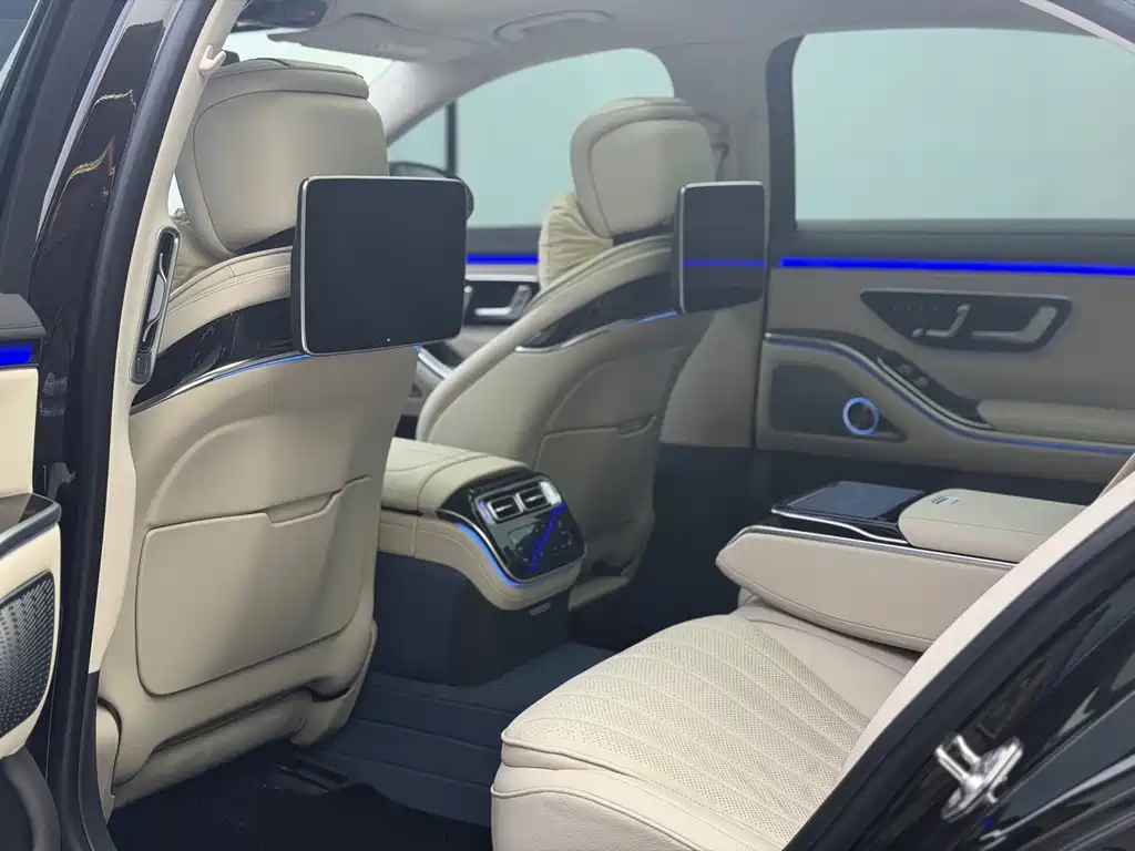 Mercedes-Benz S-Class — миниатюра 7