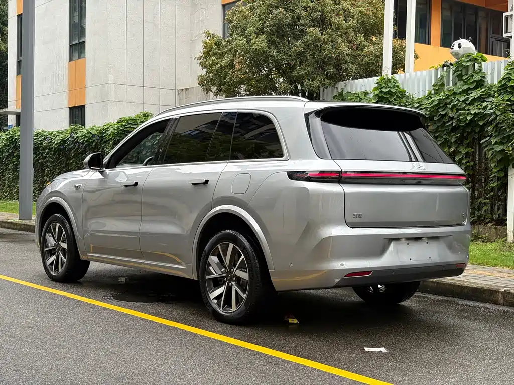 Li Auto Li L8 — миниатюра 18