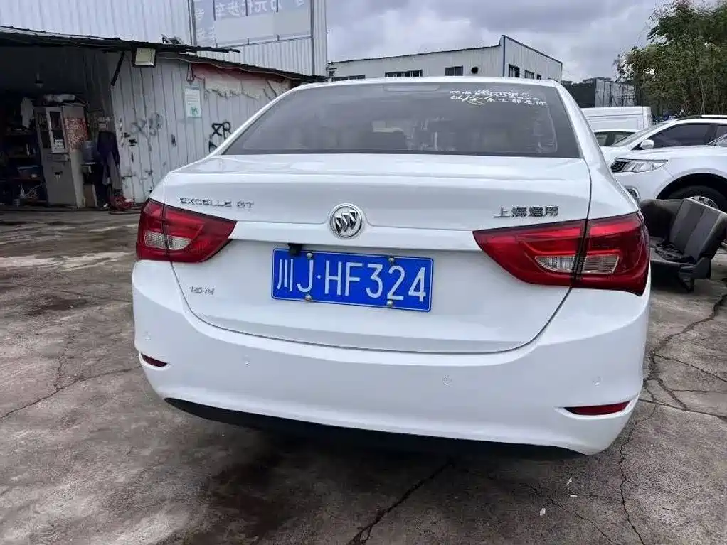 Buick Excelle — миниатюра 3