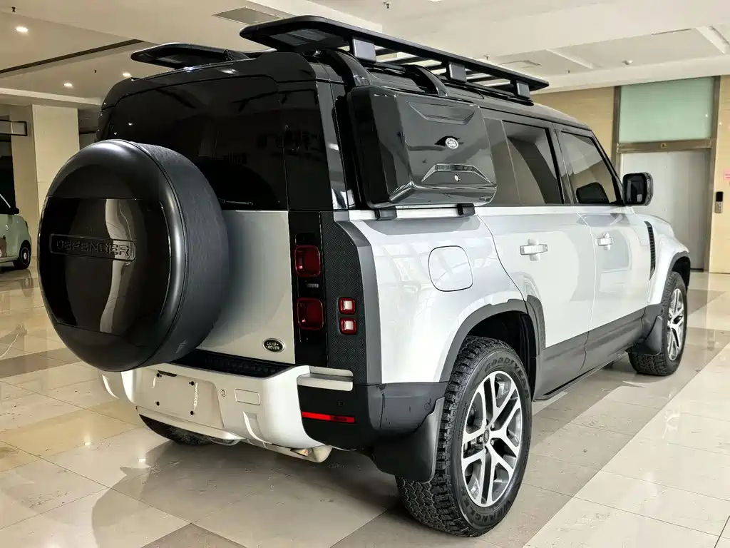 Land Rover Defender — миниатюра 14