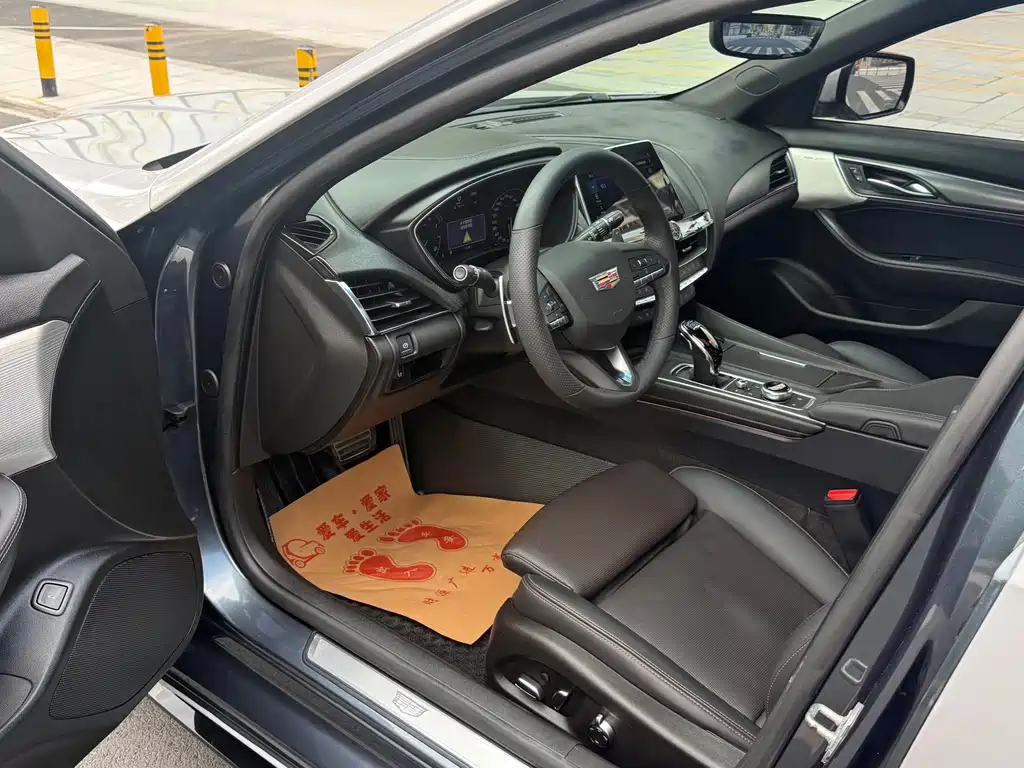 Cadillac CT5 — миниатюра 9