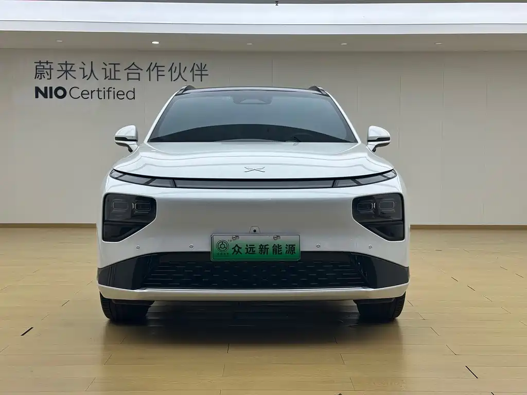XPeng G9 — миниатюра 2