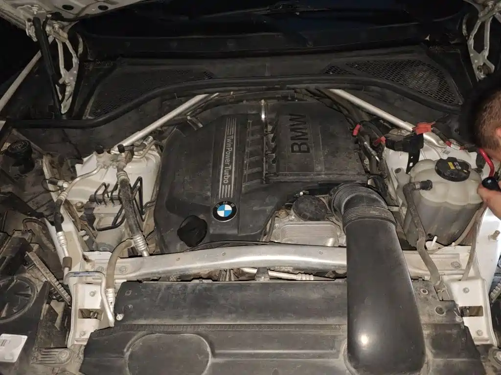 BMW X5 (Import) — миниатюра 11