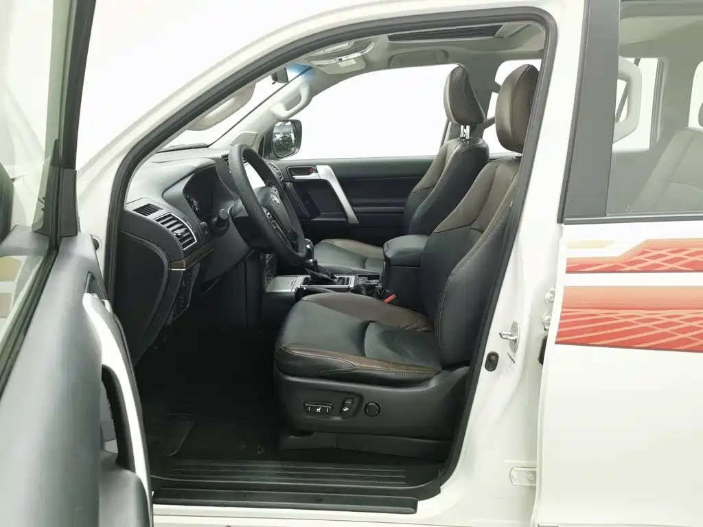 Toyota Prado — миниатюра 10