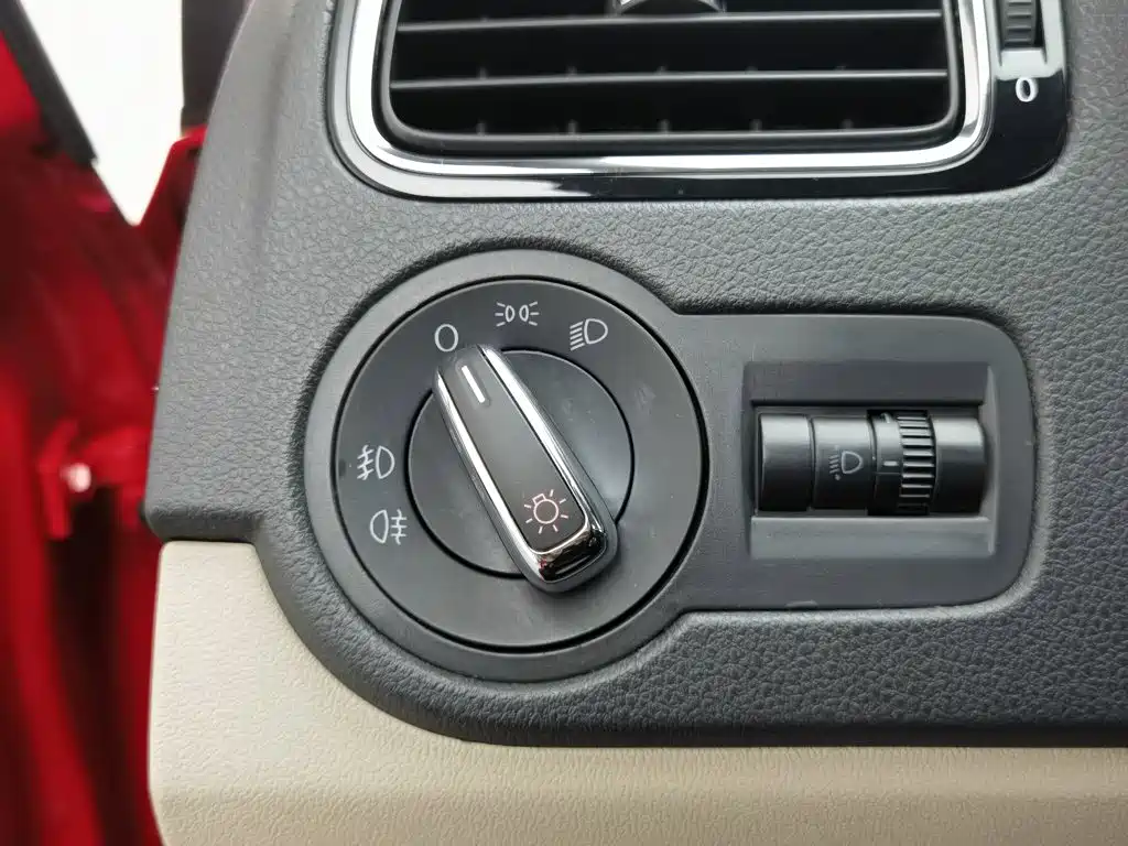 Volkswagen Polo — миниатюра 21