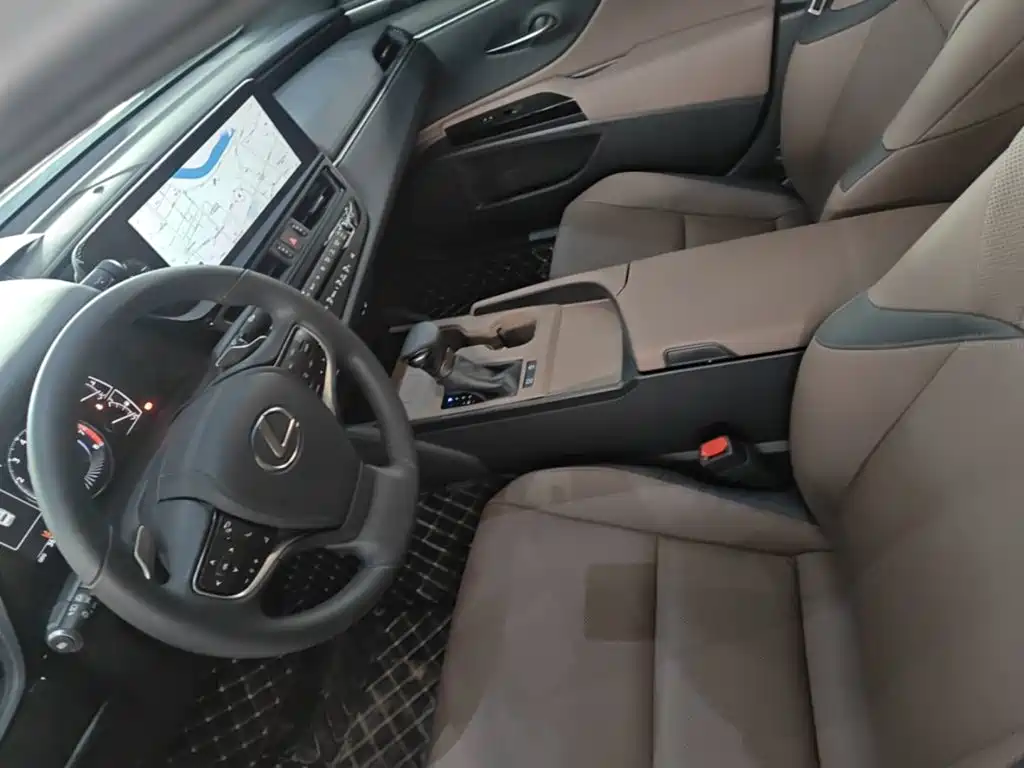 Lexus ES — миниатюра 15