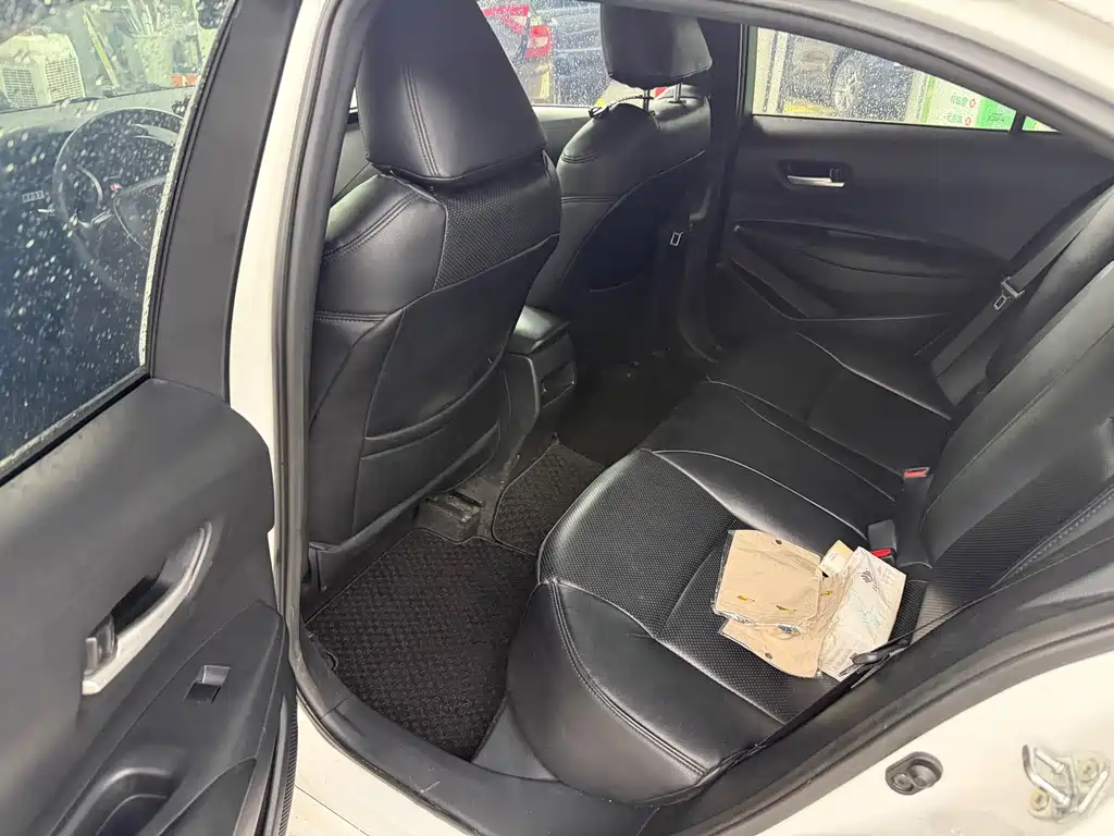 Toyota Corolla — миниатюра 5