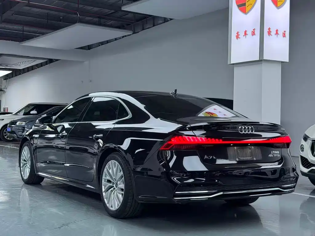 Audi A7L — миниатюра 16