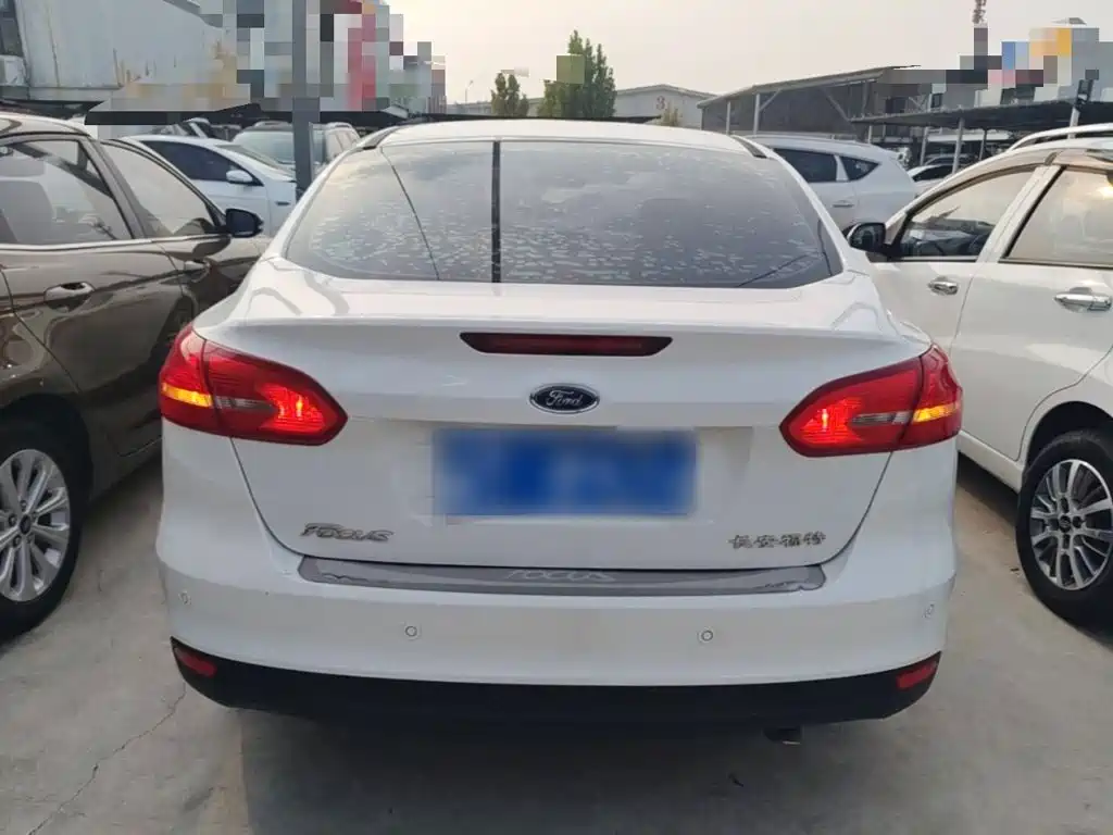 Ford Focus — миниатюра 6