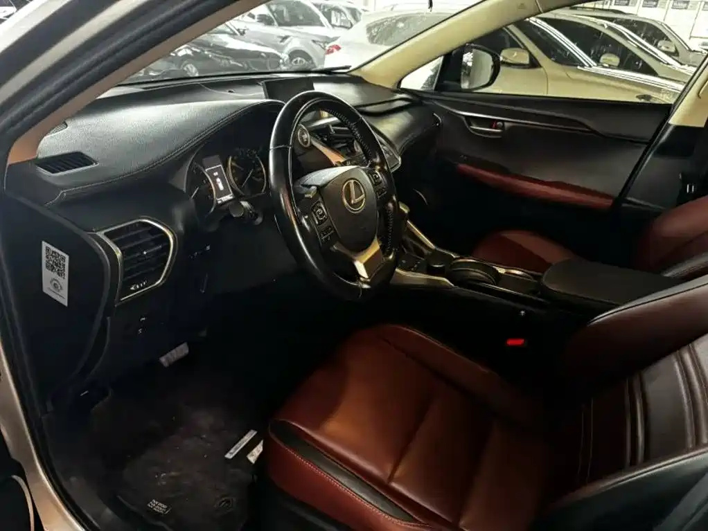 Lexus NX — миниатюра 6