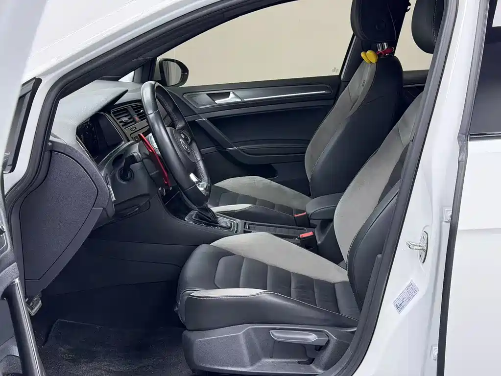 Volkswagen Golf 2019 280TSI DSG R-Line VI