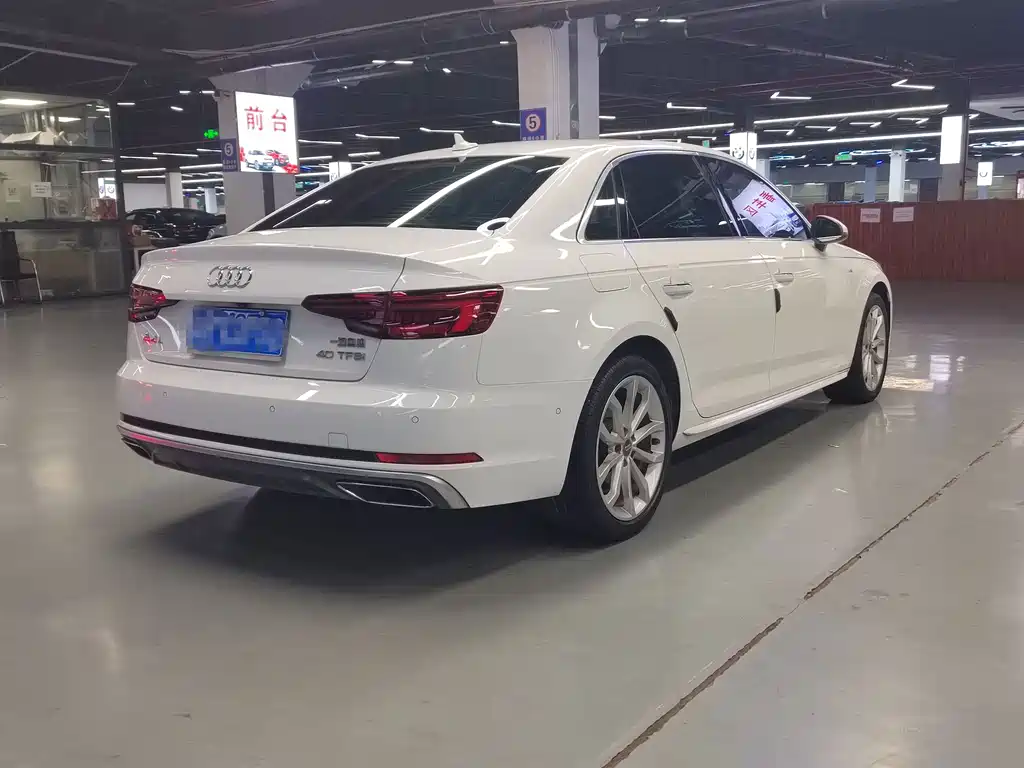 Audi A4L — миниатюра 11
