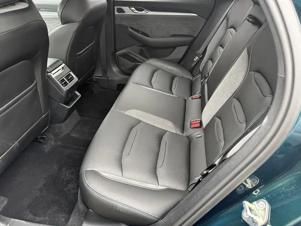 Geely Xingrui — миниатюра 11