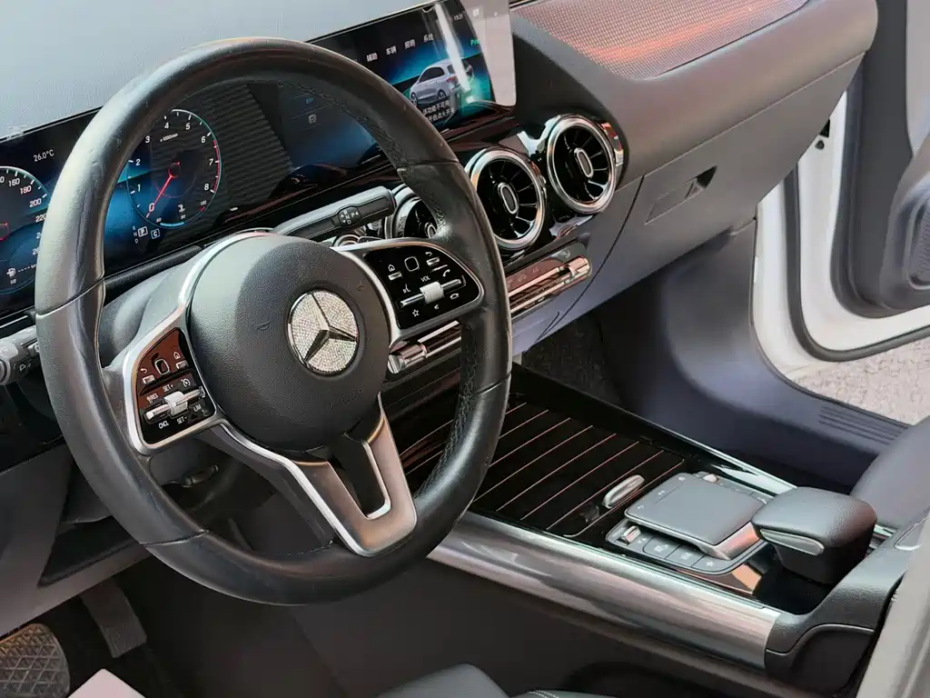 Mercedes-Benz B-Class — миниатюра 13