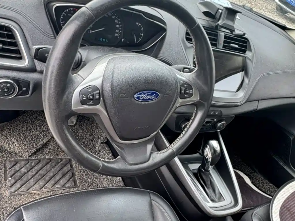 Ford Escort — миниатюра 13