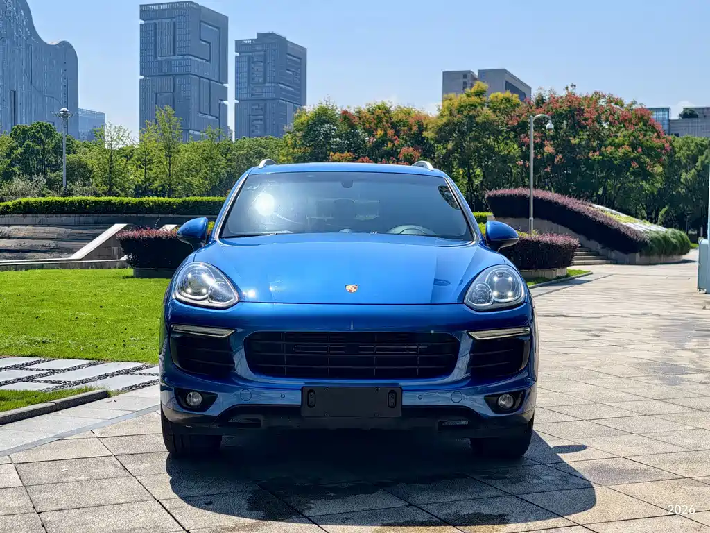 Porsche Cayenne — миниатюра 2